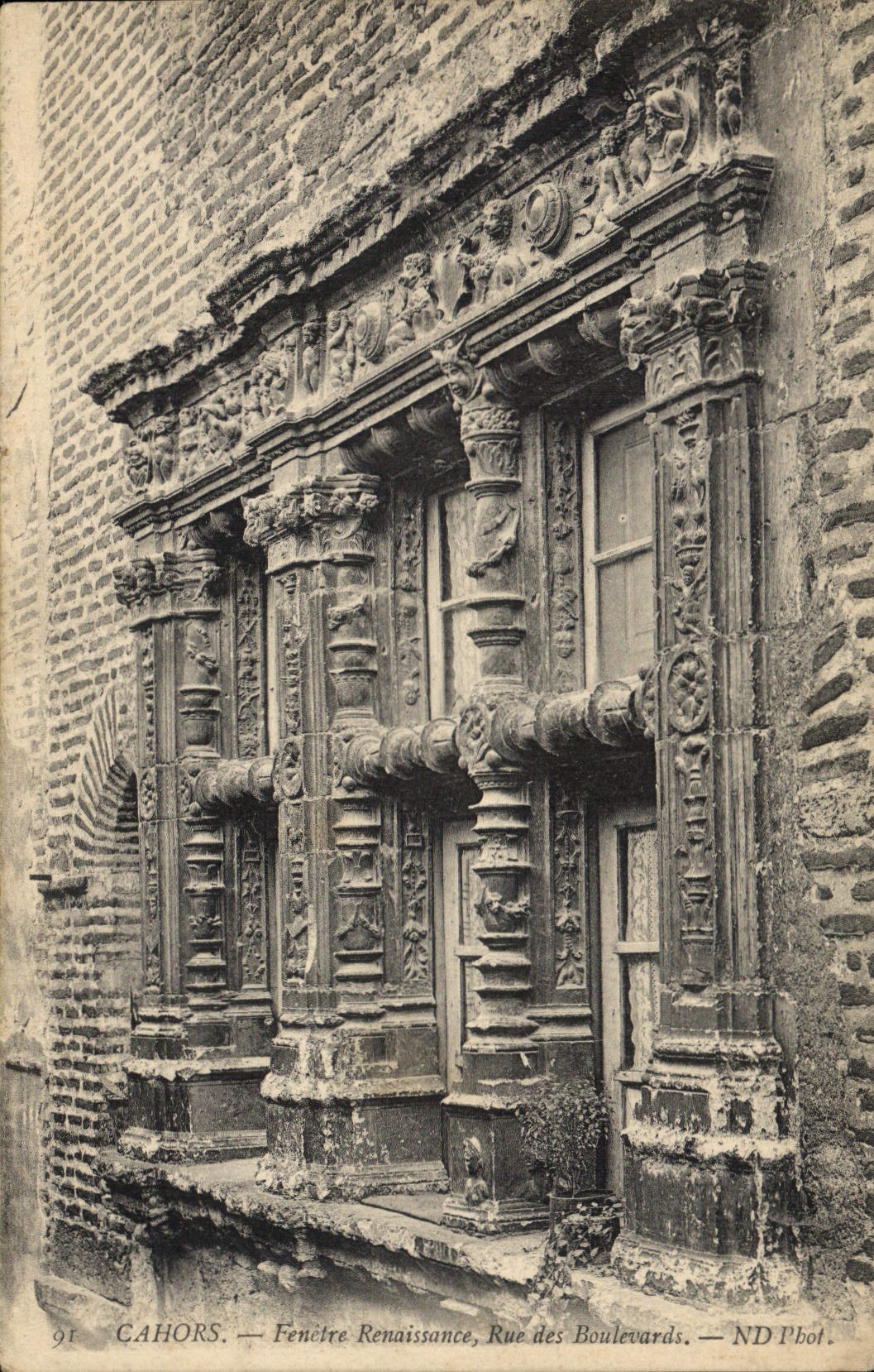 CPA Cahors Fendre Remaissance Rue des Boulevards