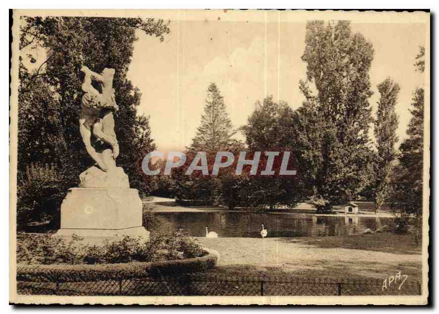 CPA Montpellier Un coin du Jardin de l'Esplanade 