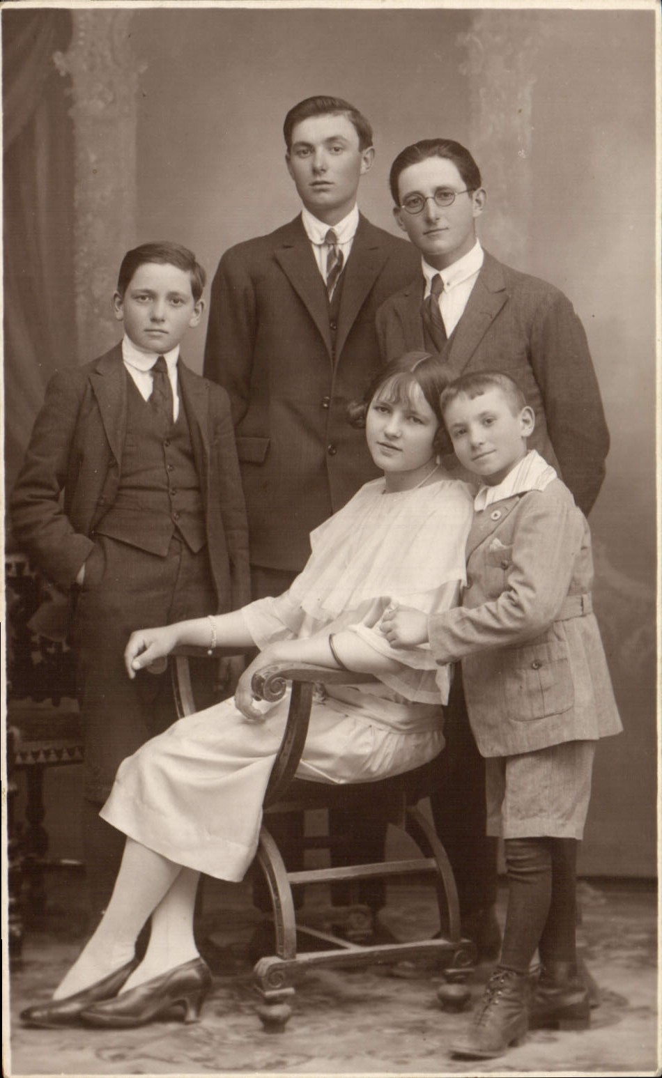 CARTE PHOTO Femme Famille