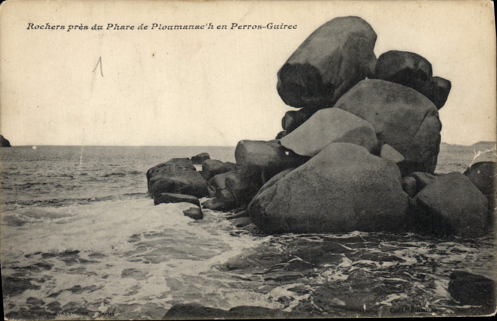 CPA Rochers Pres du Phare de Ploumanac'h en Perros Guirec 