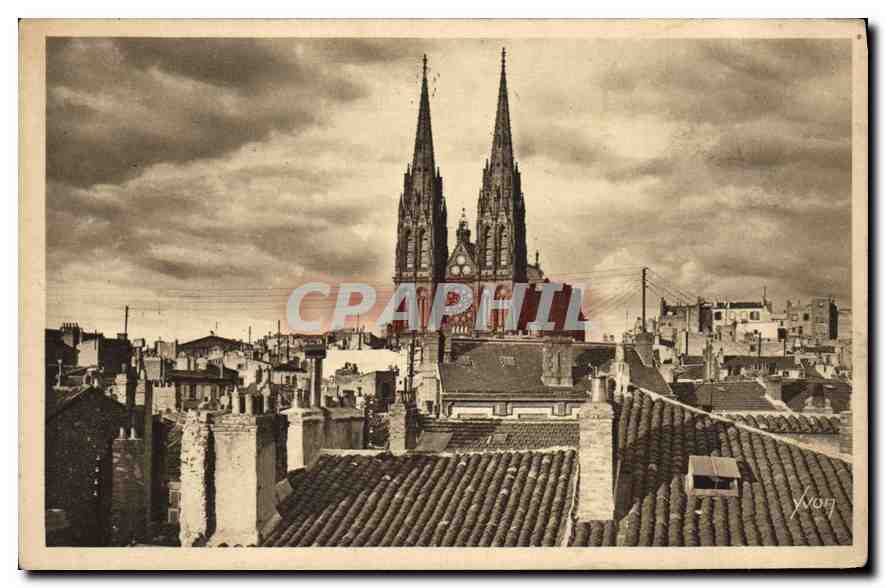 CPA Auvergne Clermont Ferrand P de D Perspective sur la Cathedrale 