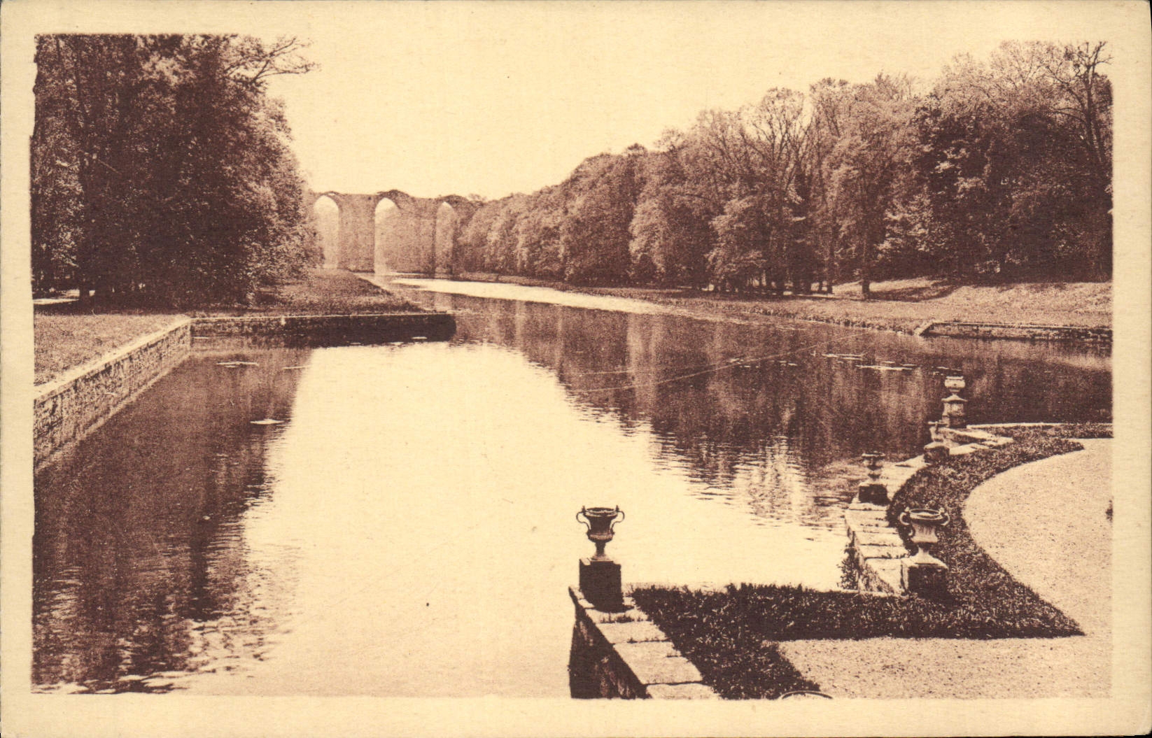 Château de Maintenon — The Water Feature and the Aqueduct — L.L. n°32