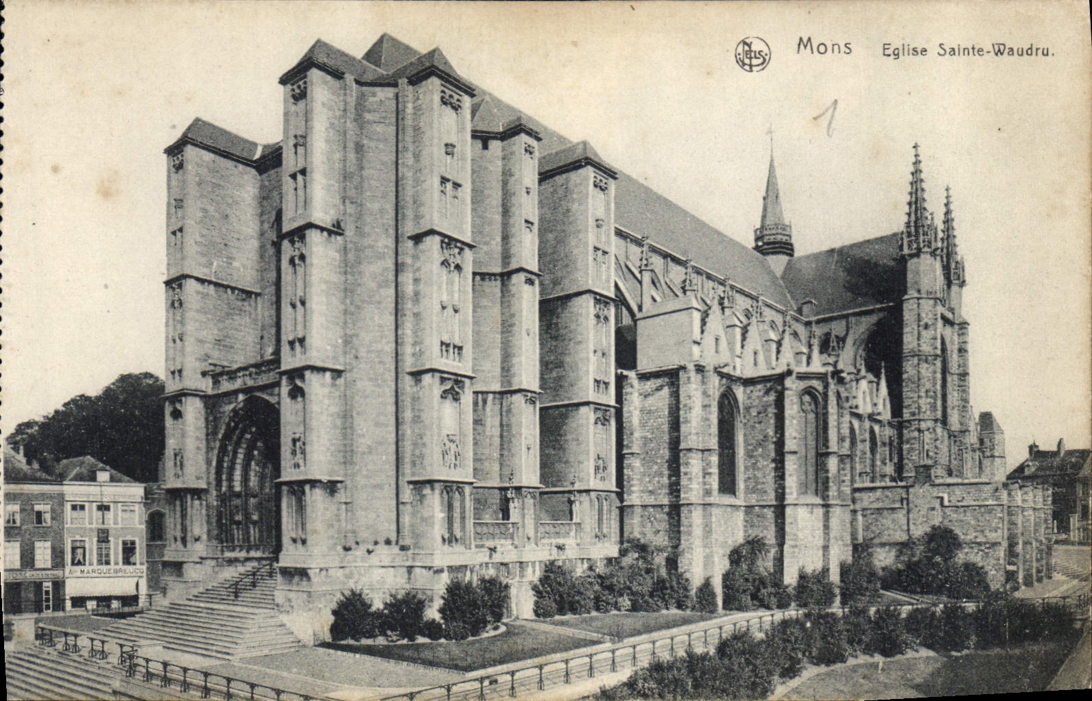 Mons — Église Sainte-Waudru — éditeur N. Lus, n°1