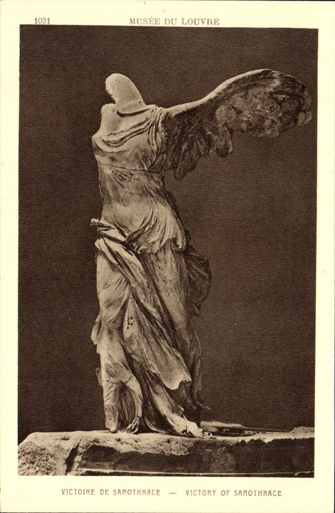 CPA Musee du Louvre Victoire de Samothrace Victory of Samothrace 