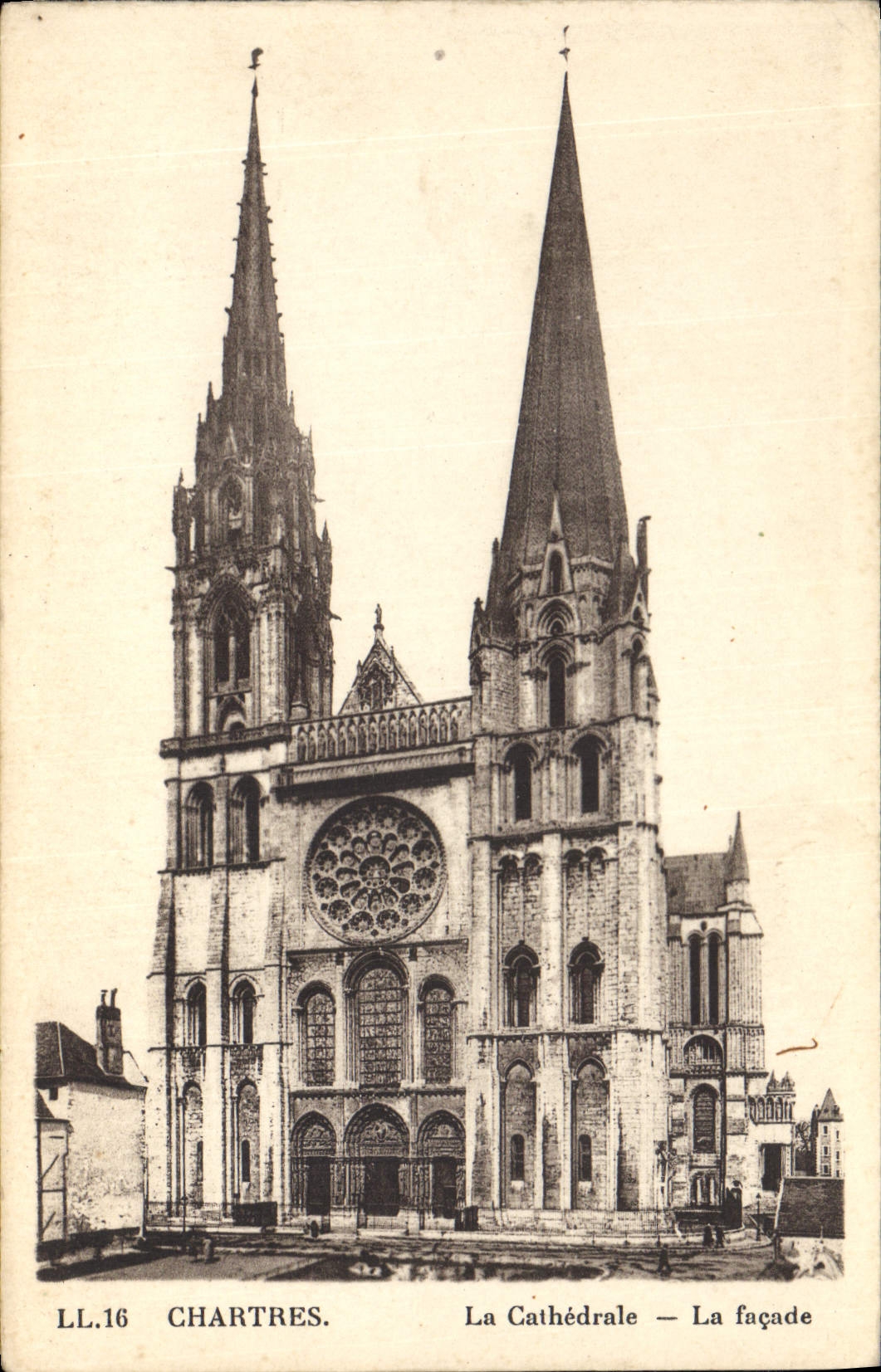 Chartres — La Cathédrale — La façade — LL.16