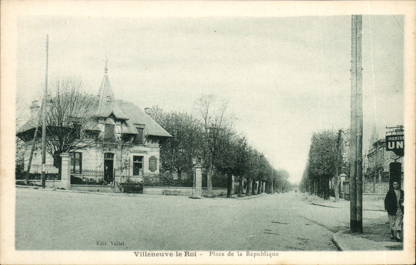 CPA Villeneuve le Roi Place de la Republique 