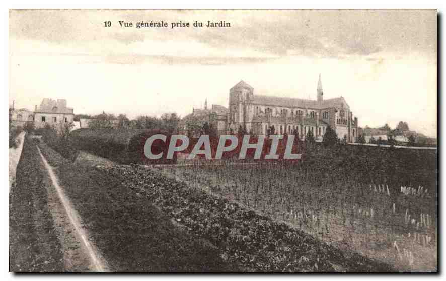 Abbaye de Notre Dame de Thymadeuc — Vue générale prise du Jardin — Abbaye de Notre Dame de Thymadeuc, O. C. R. en Bréhan Lourdéac