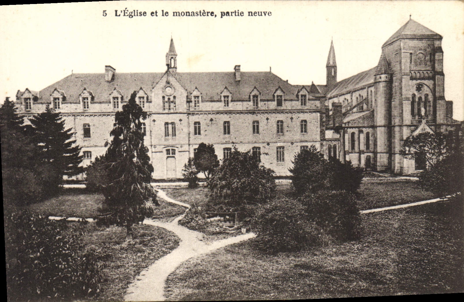 L'Église et le monastère, partie neuve — Abbaye de Notre Dame de Thymadenc, O.C.R. en Brehan Loudéac — Grébouarg