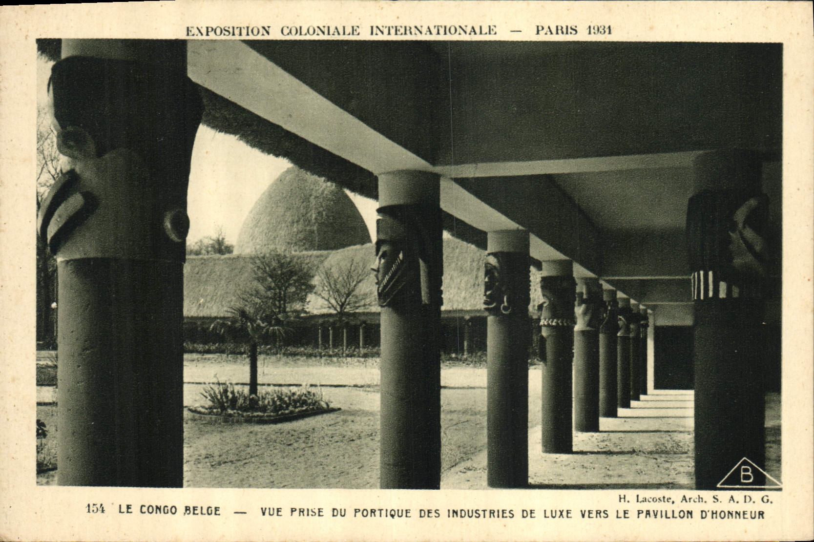 Exposition Coloniale Internationale — Paris 1931 — Le Congo Belge — Vue prise du portique des Industries de Luxe vers le Pavillon d'Honneur — H. Lacoste, Arch. S. A. D. G.
