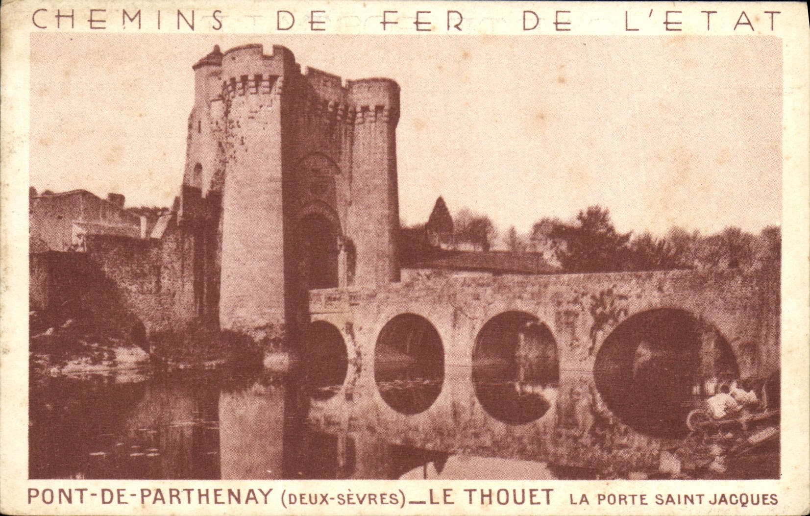 CPA Pont de Parthenay Deux Sevres Le Thouet La Porte Saint Jacques 