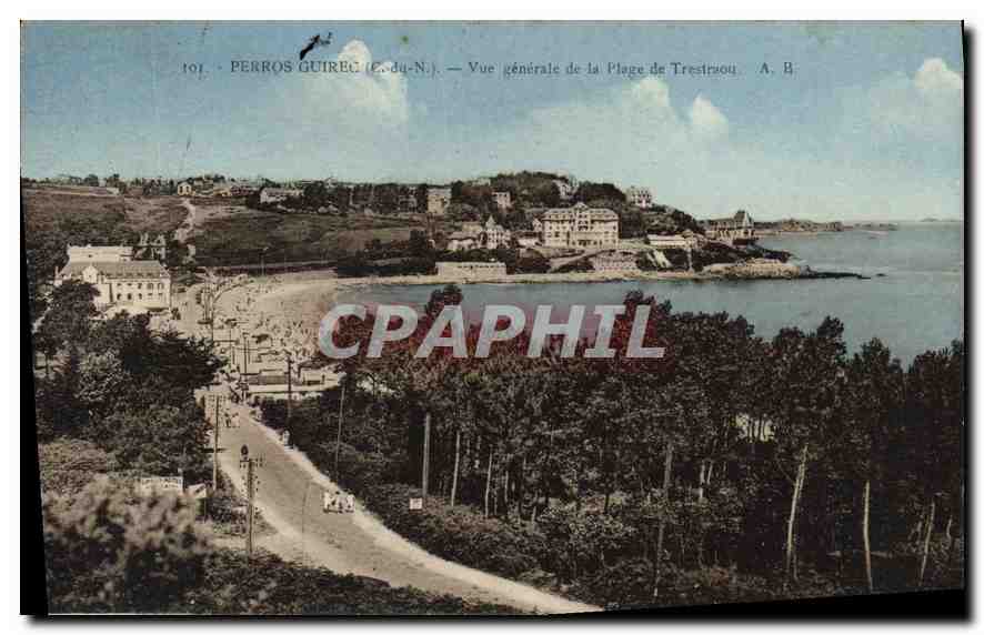 CPA Perros Guirec C du N Vue generale de la Plage de Trestraou 