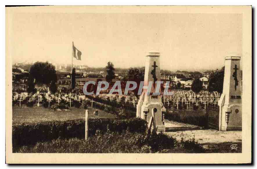 CPA Verdun Cimetiere Militaire du Faubourg Pave 