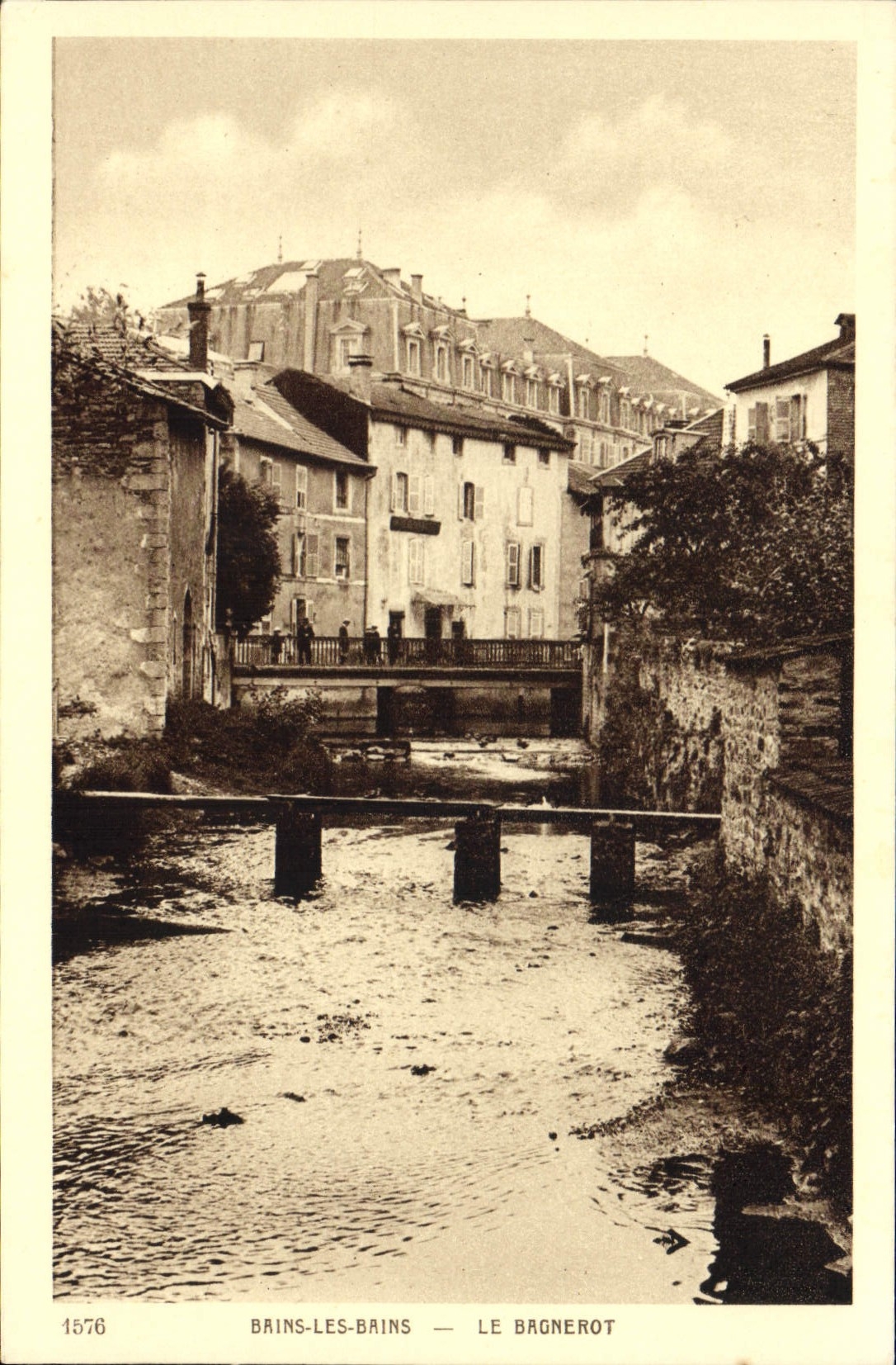 CPA Bains Les Bains Le Bagnerot 