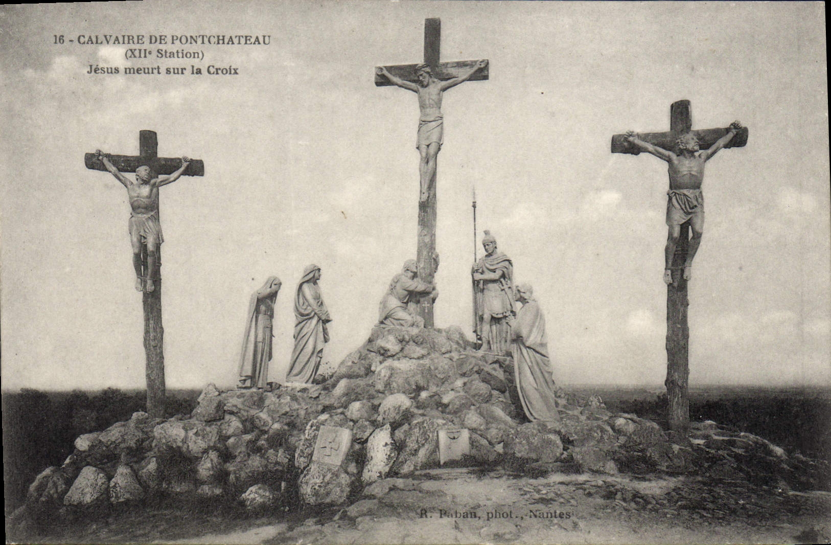 CPA Calvaire de Pontchateau XII Station Jesus meurt sur la Croix 
