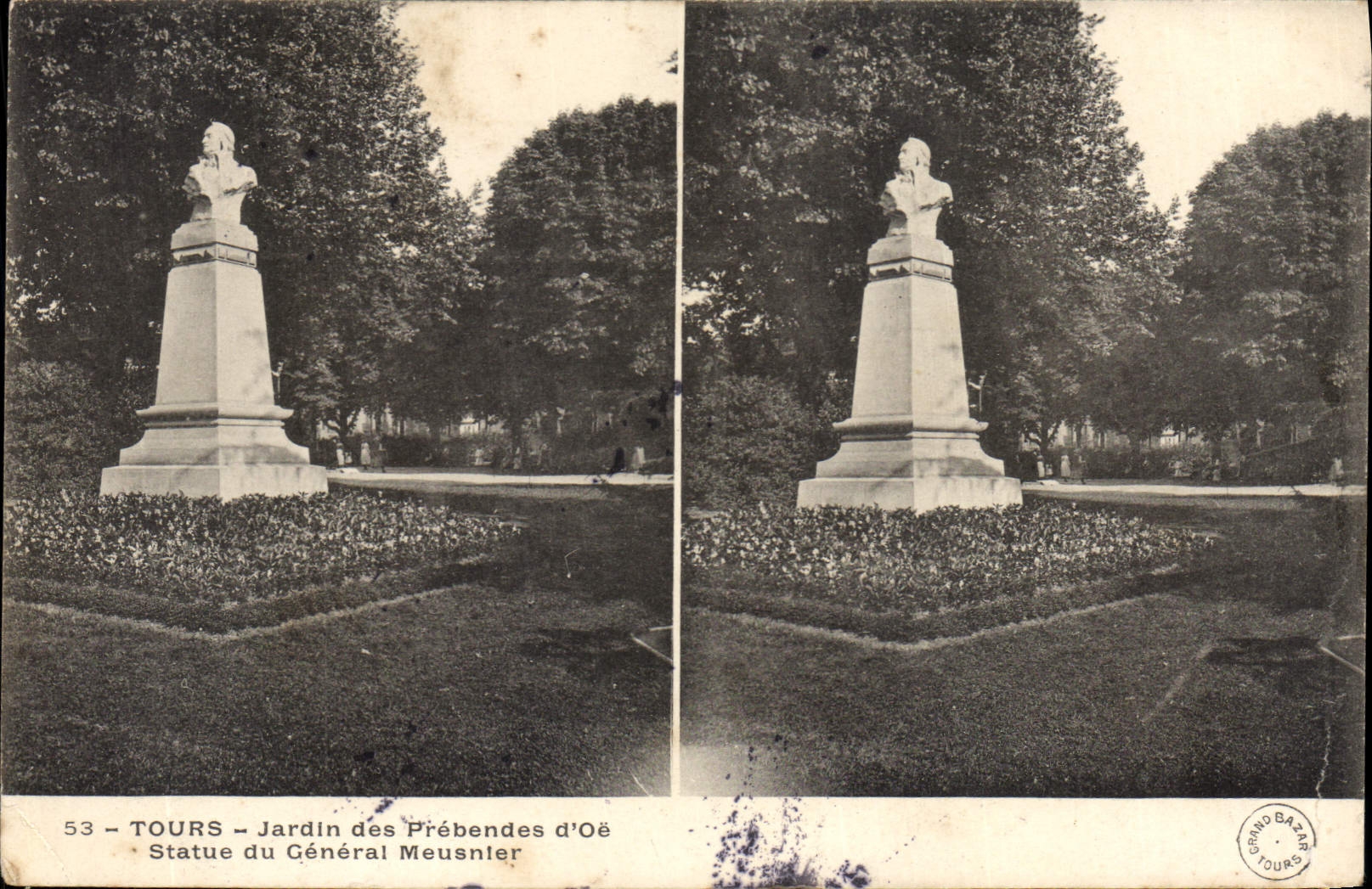 CPA Tours Jardin des Prebendes d'Oe Statue du General Musnier 