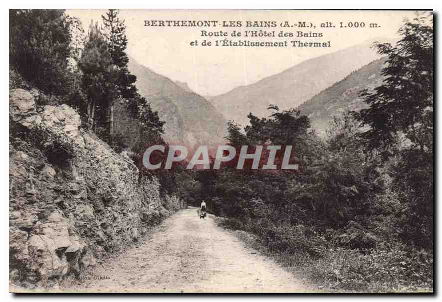 CPA Berthemont Les Bains Route de l'Hotel des Bains et de l'Etablissement Thermal 