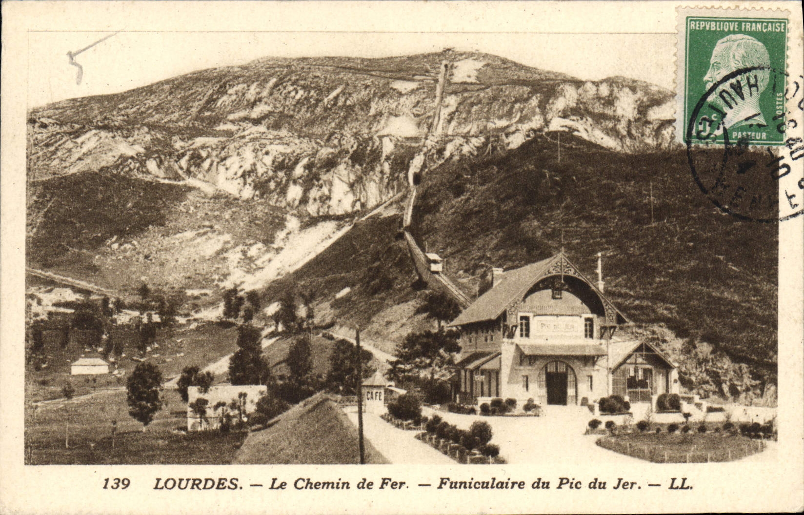 CPA Lourdes Le Chemin de Fer Funiculaire du Pic du Jer 