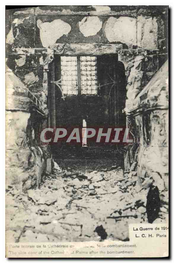 CPA La Guerre de 1914 Porte laterale de la cathedrale Militaria