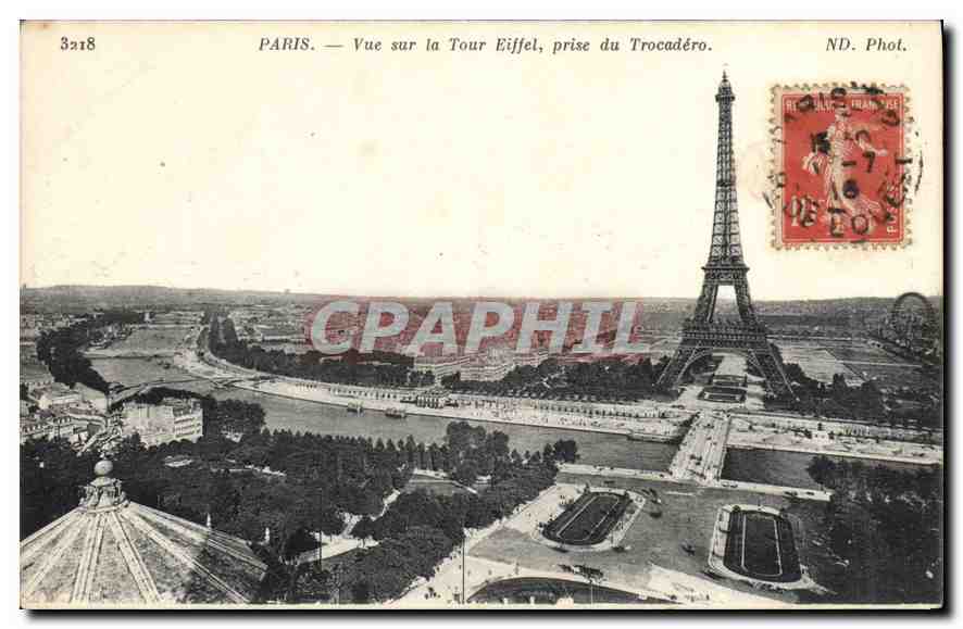 CPA Paris Vue sur la Tour Eiffel prise du Trocadero