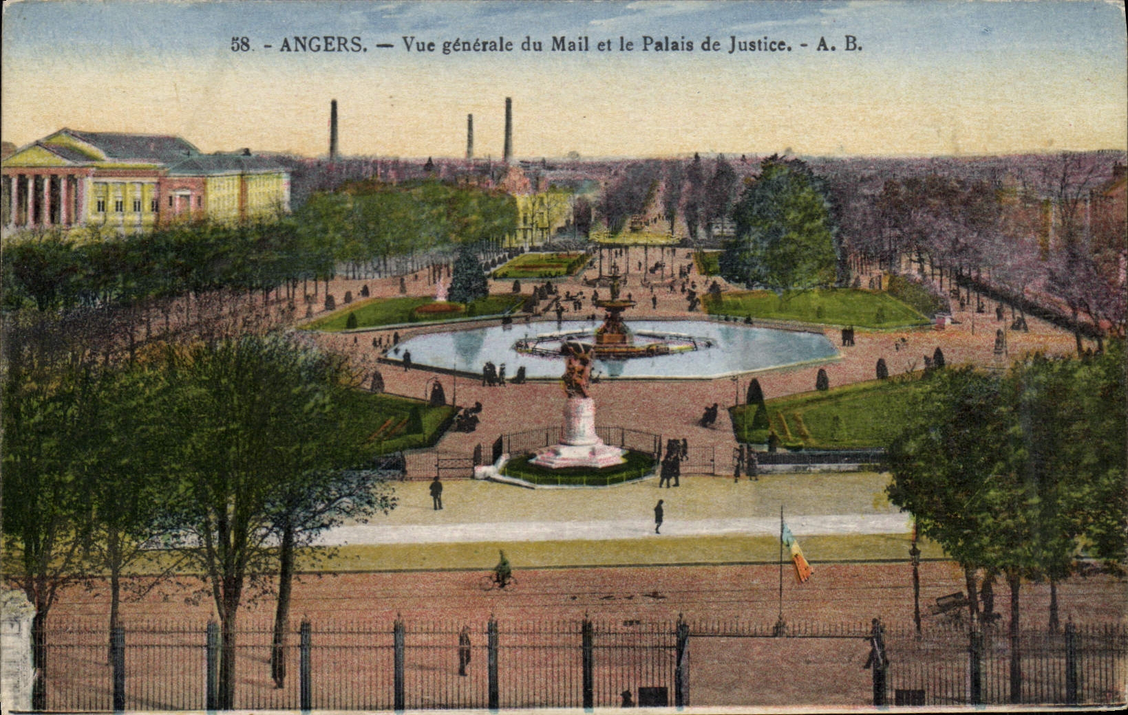 CPA Angers Vue generale du Mail et le Palais de Justice