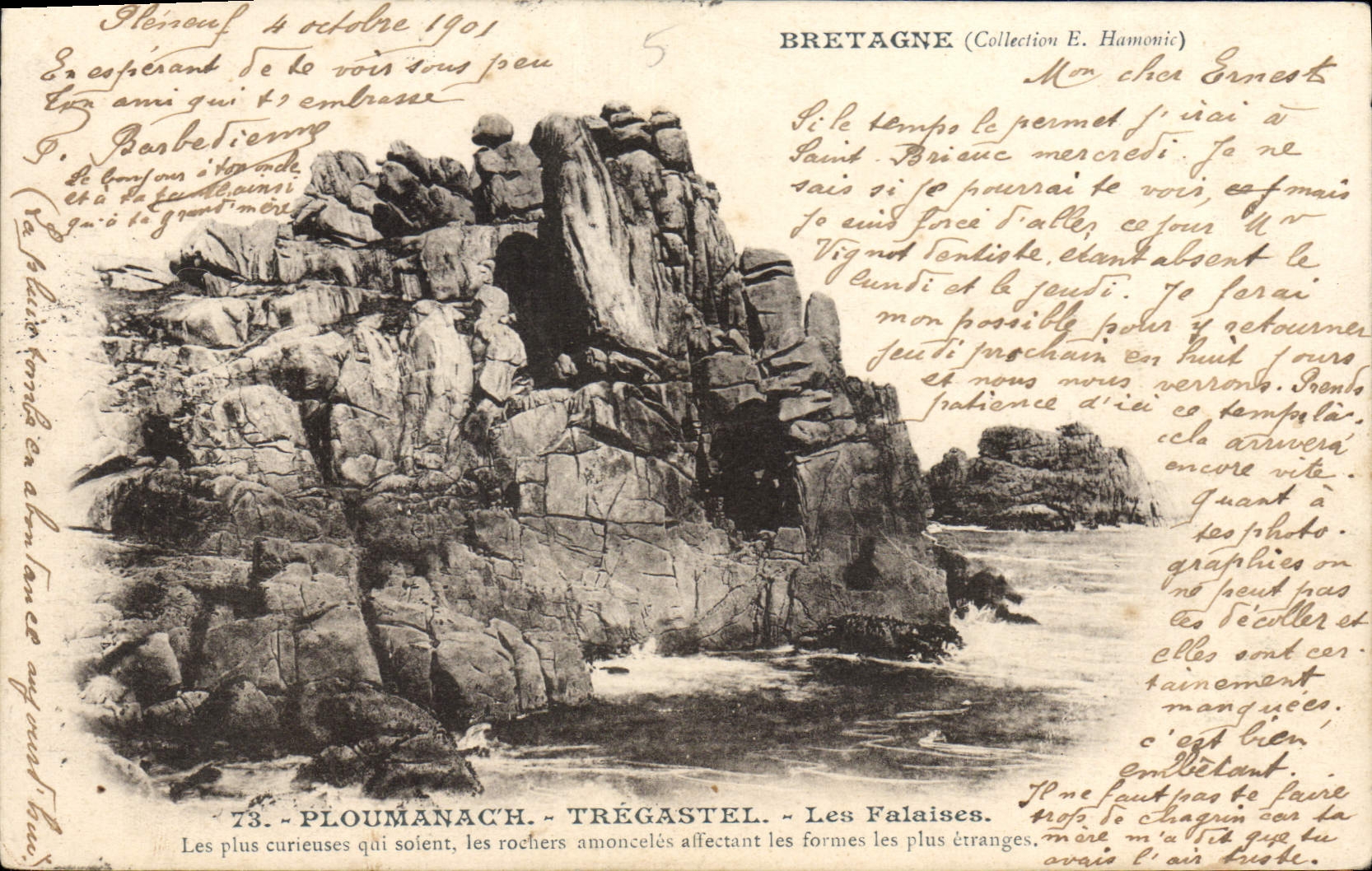 CPA Bretagne Ploumanach Tregastel Les Falaises