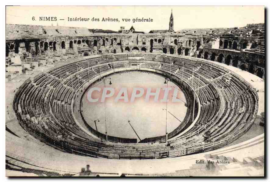CPA Nimes Interieur des Arenes Vue generale