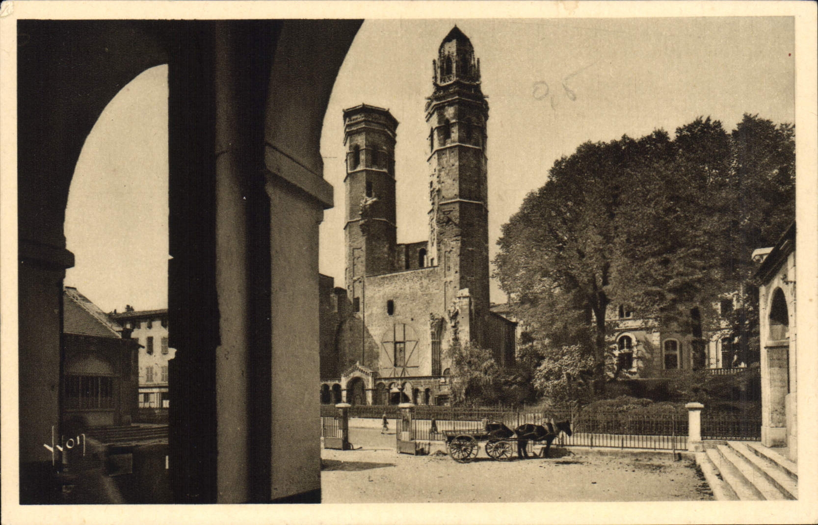 CPA Macon (S et L) Restes de l'Ancienne cathedrale SSt Vincent