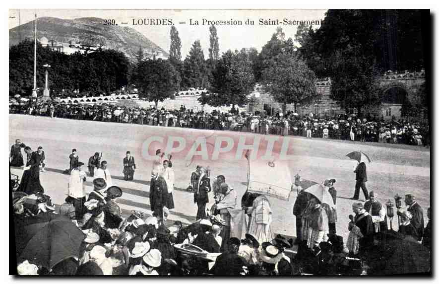 CPA Lourdes La Pocession du Saint Sacrement