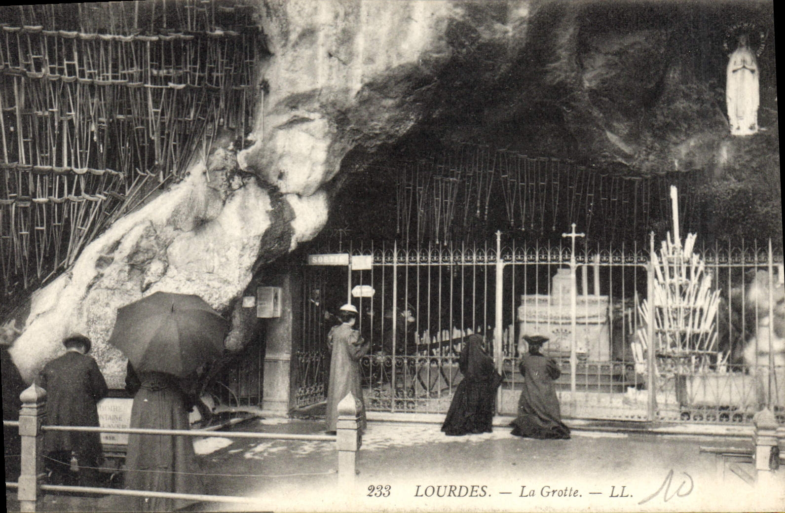 CPA Lourdes La Grotte