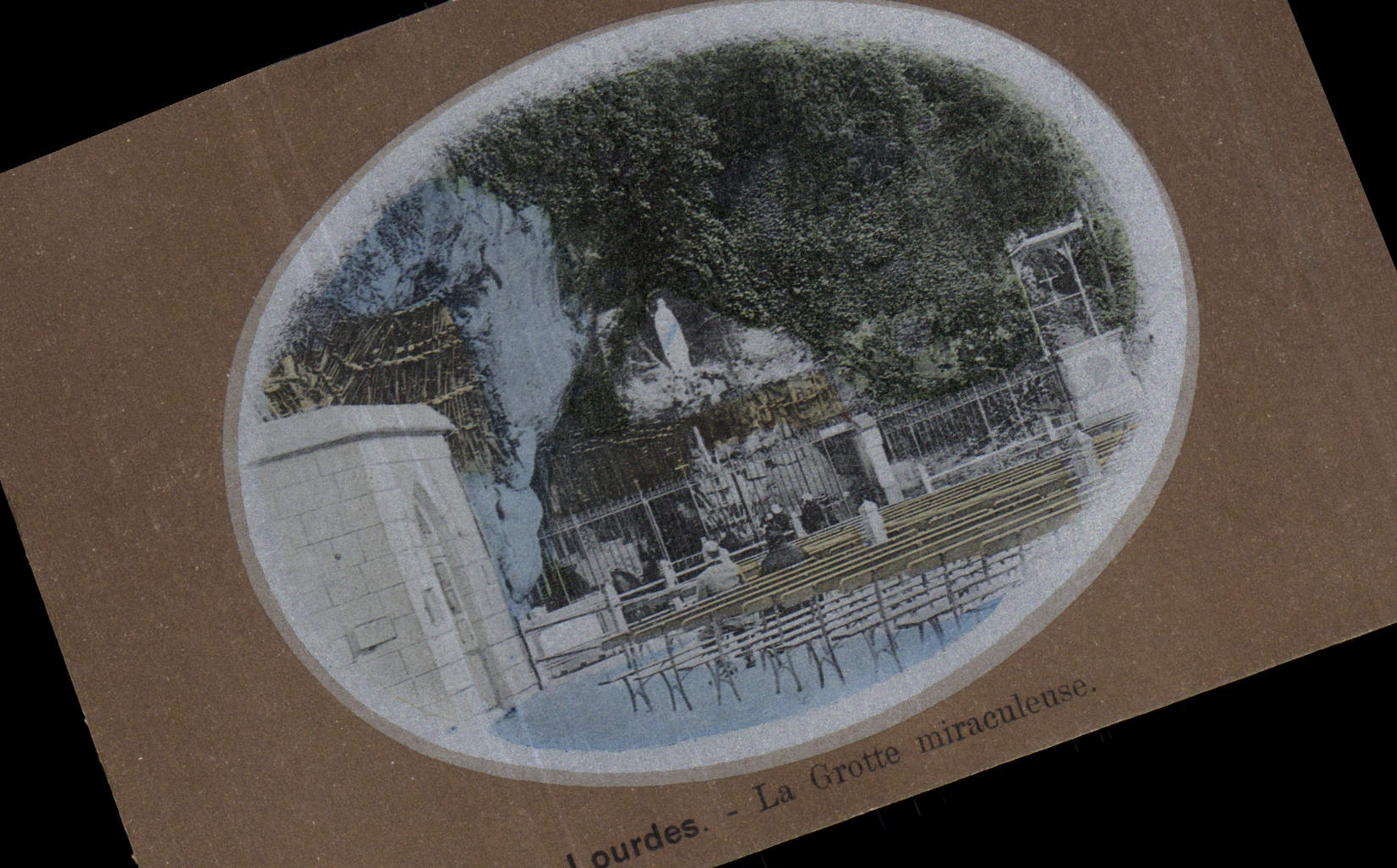 CPA Lourdes La Grotte miraculeuse