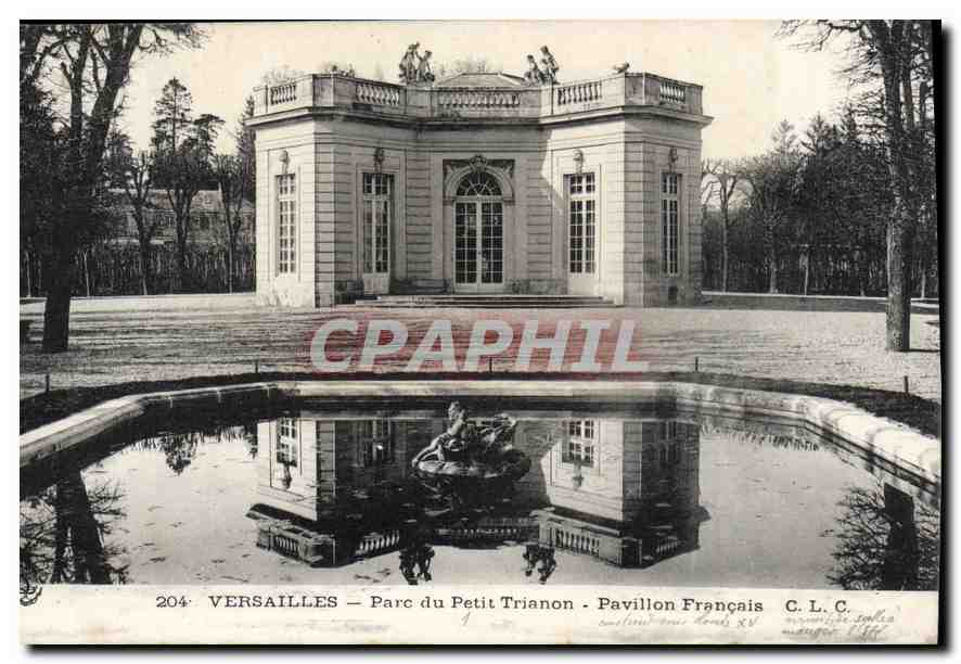 CPA Versailles Parc du Petit Trianon Pavillon Francais