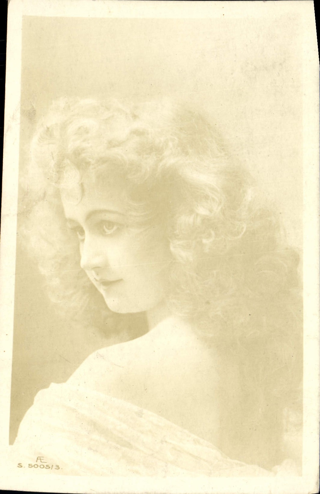 CPA Fanfaisie Femme