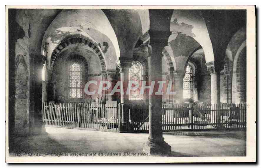 CPA Laval Chapelle Seigneuriale du Chateau XIe Siecle