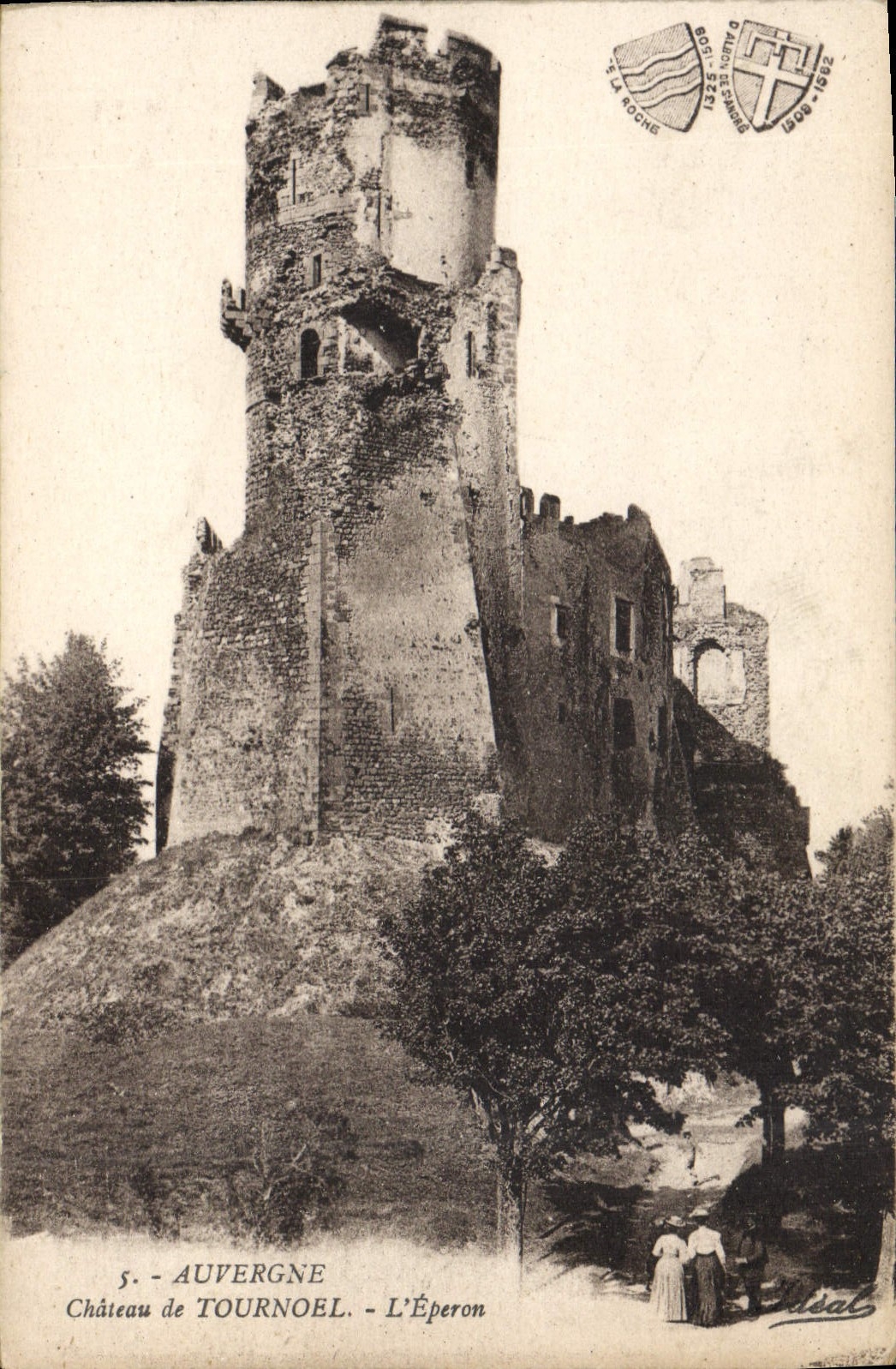 CPA Auvergne Chateau de Tournoel L'Eperon