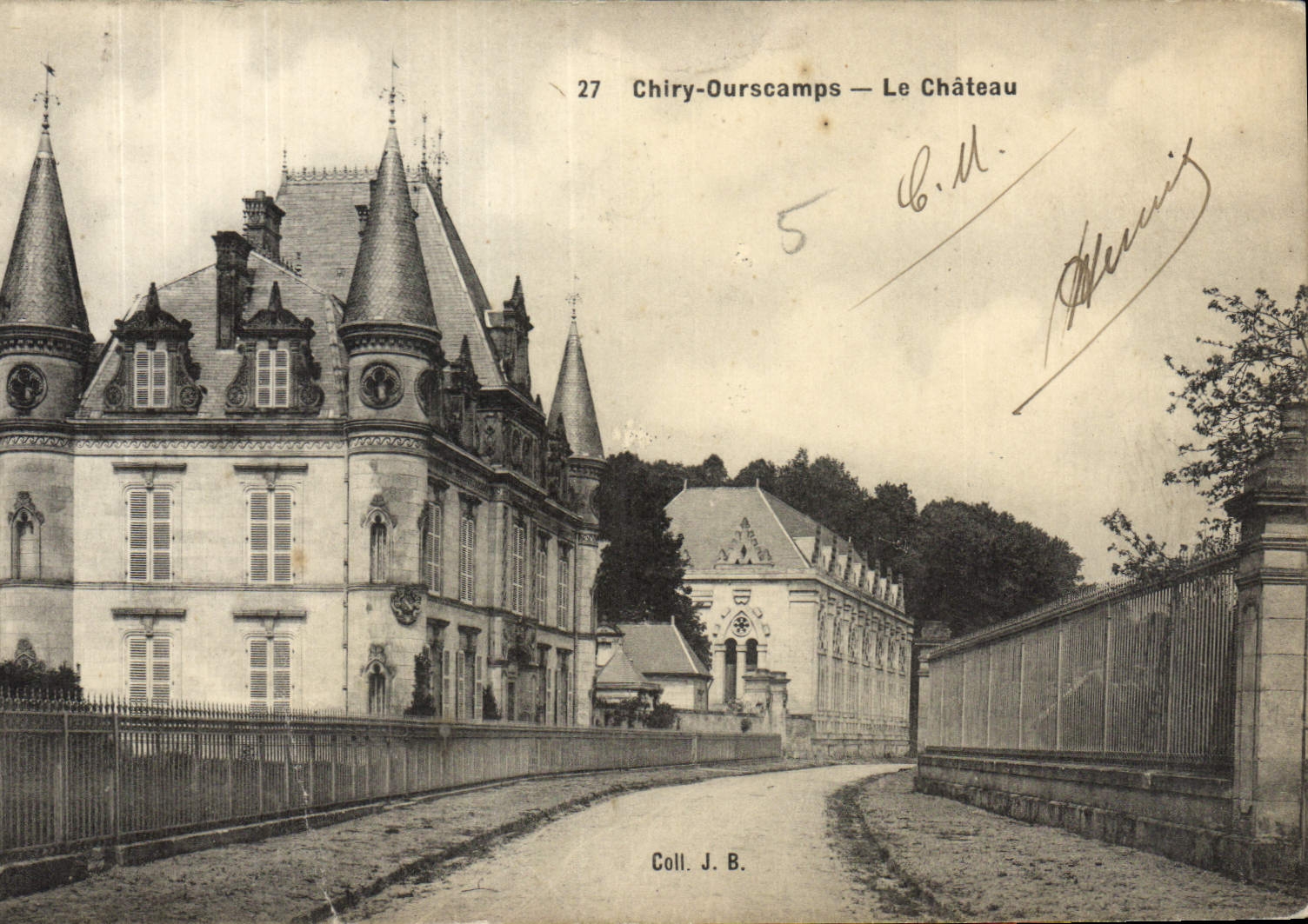 CPA Chiry Ourscamps Le Chateau