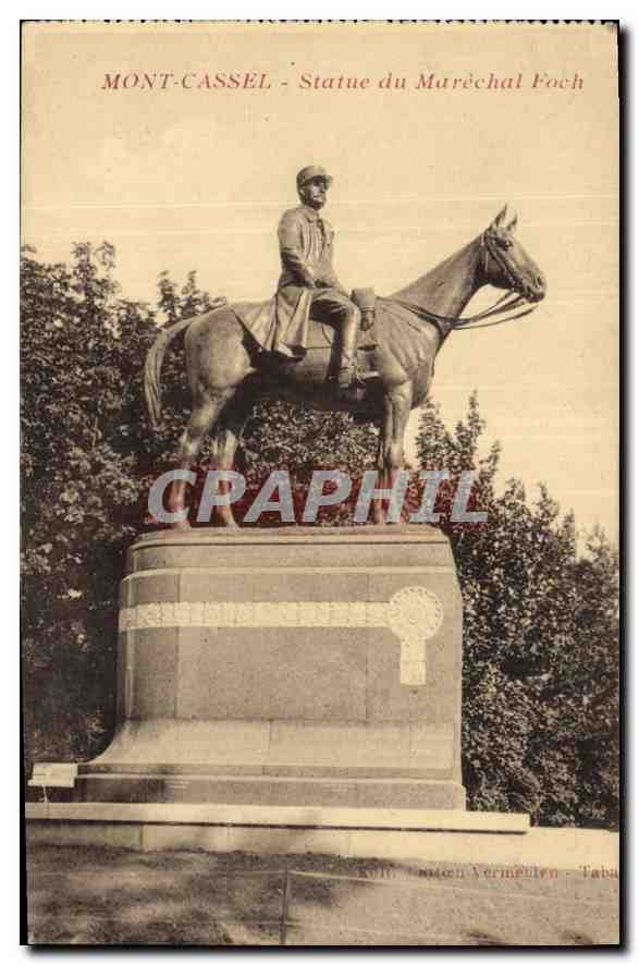 CPA Mont Cassel Statue du Marechal Foch