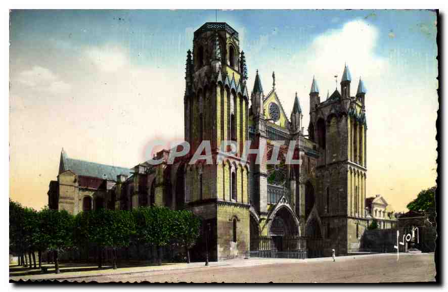 CPA Poitiers (Vienne) La Cathedrale St Pierre