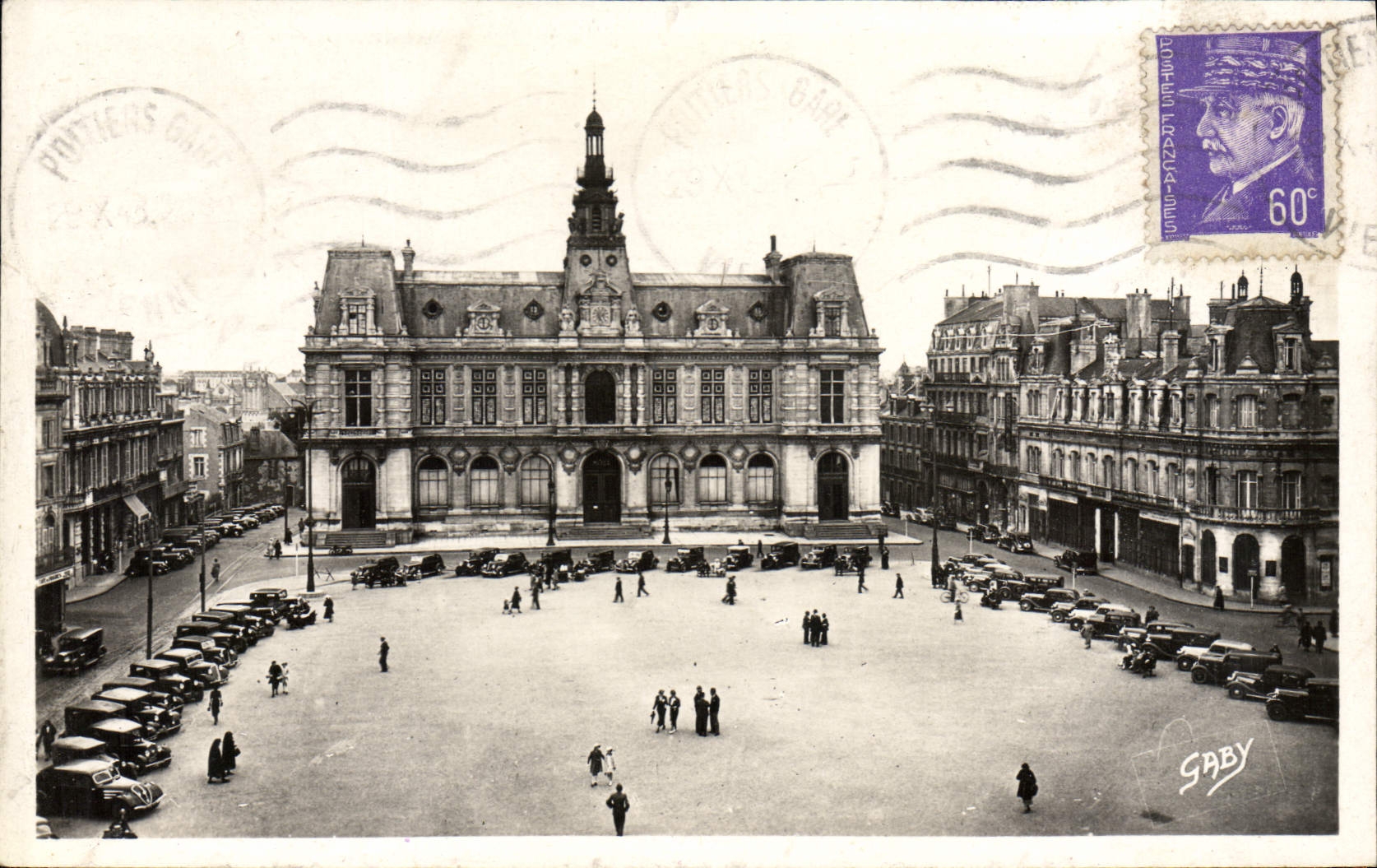 CPA Poitiers Hotel de Ville Place d'Armes