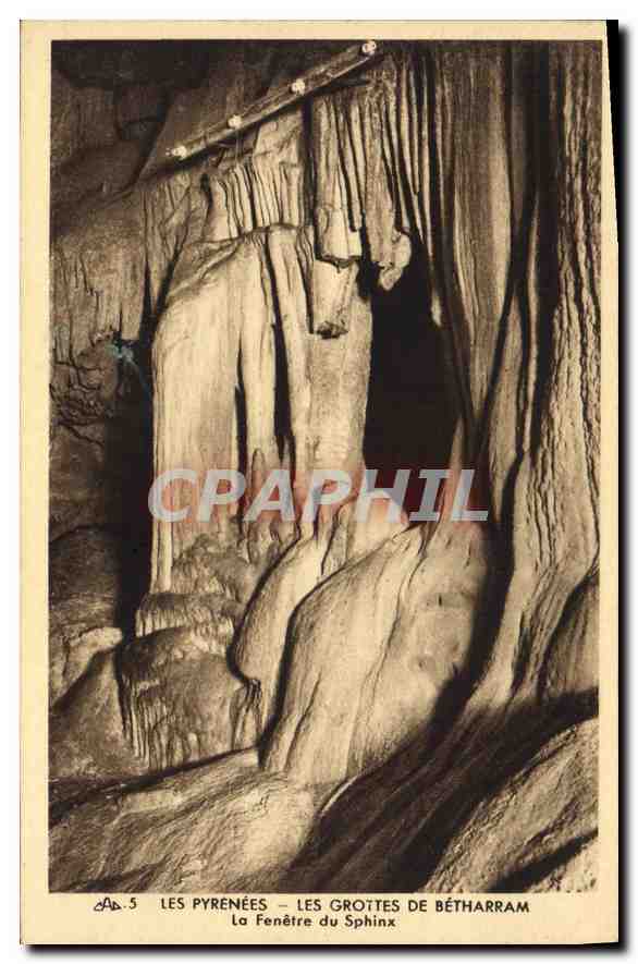 CPA Les Pyrenees Les Grottes de Betharram La Fenetre du Sphinx