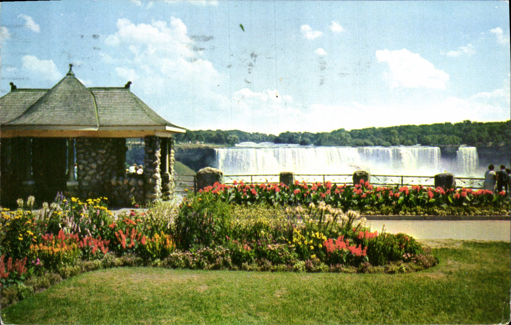 CPA Floral Beauty of the Parks Surrounding Niagara Falls