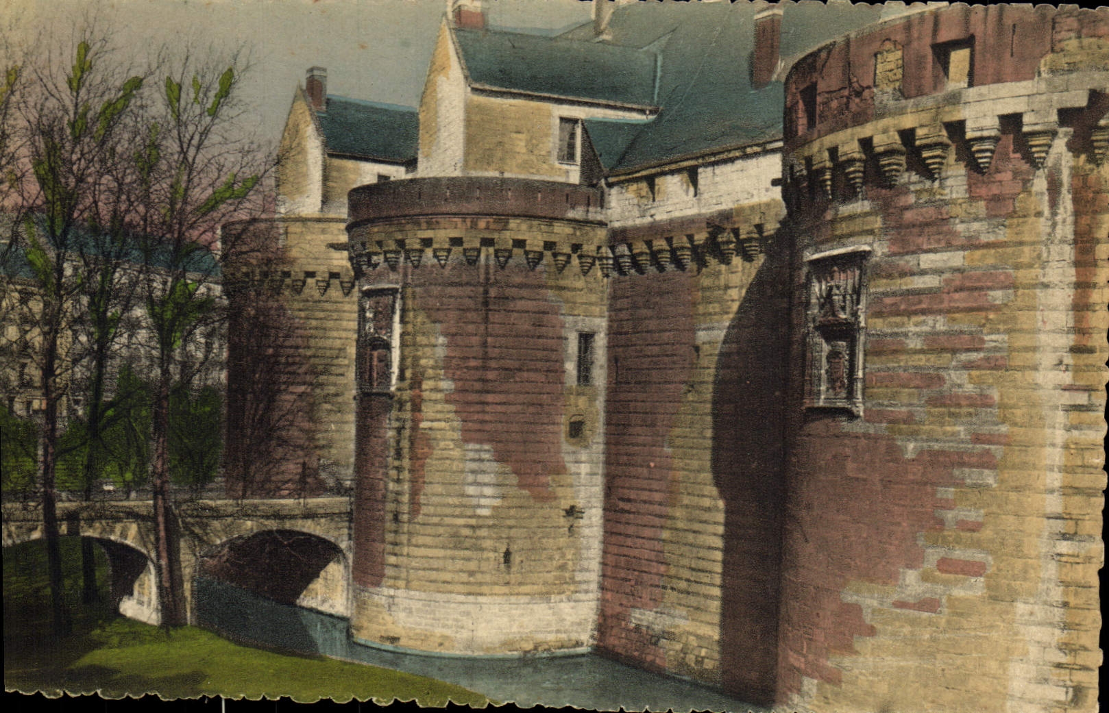 CPA Nantes Entree du Chateau