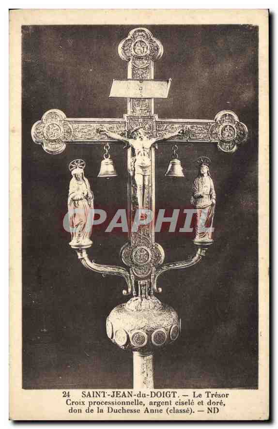 CPA Saint Jean du Doigt Le Tresor croix processionnelle argent cisele et dore don de la Duchesse Ann