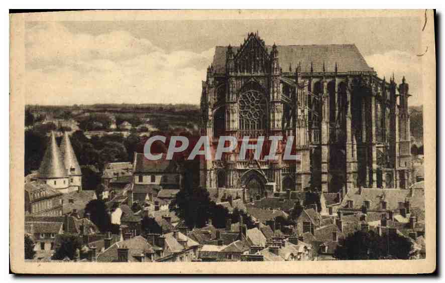 CPA Beauvais La Cathedrale vue generale cote sud 