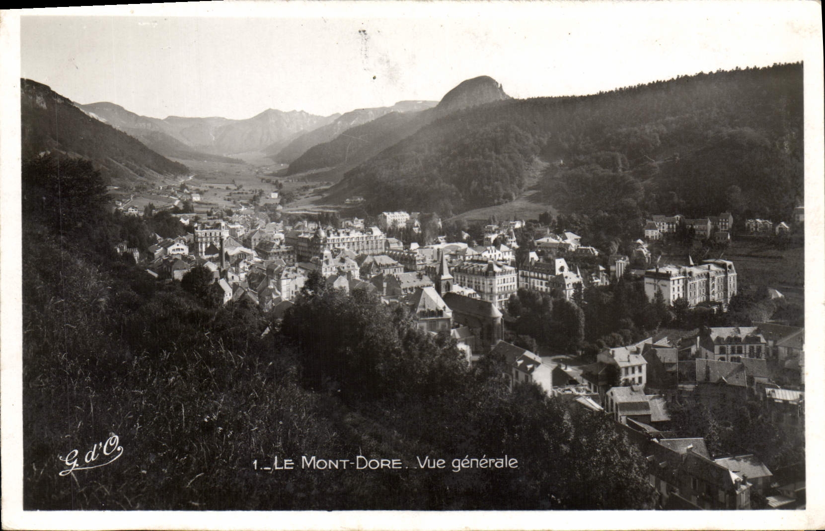 CPA Le Mont Dore Vue generale 