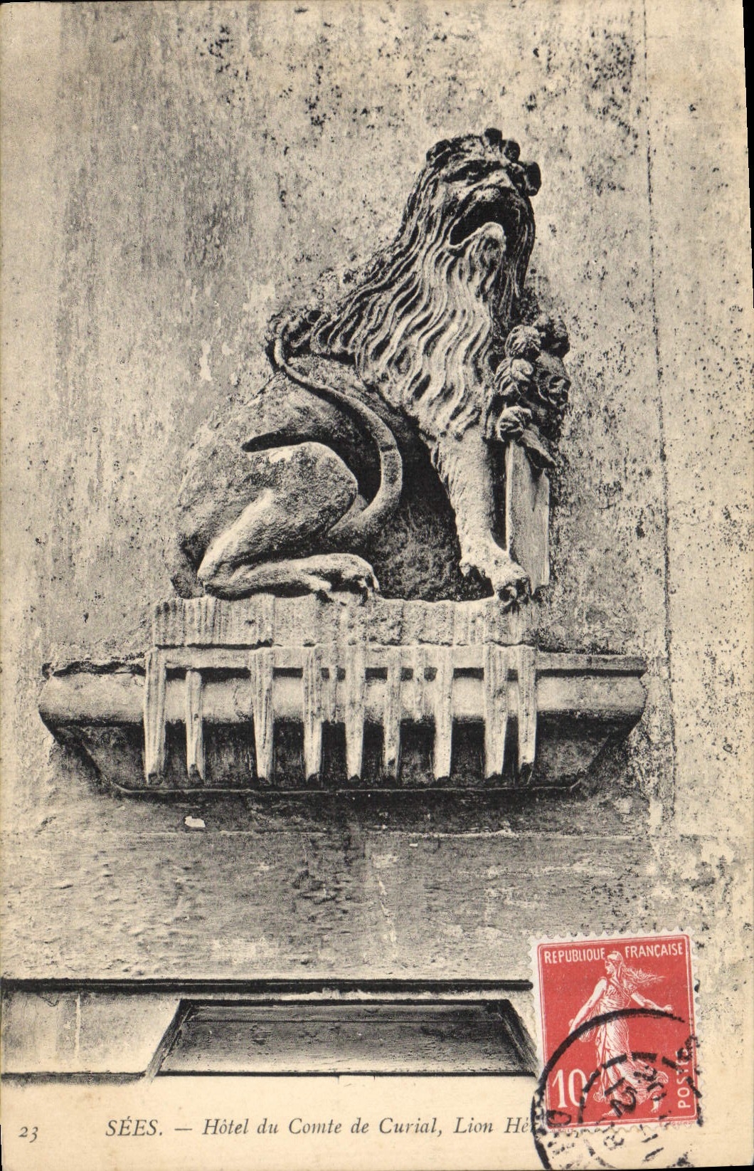 CPA Sees Hotel du Comte de Curial Lion 