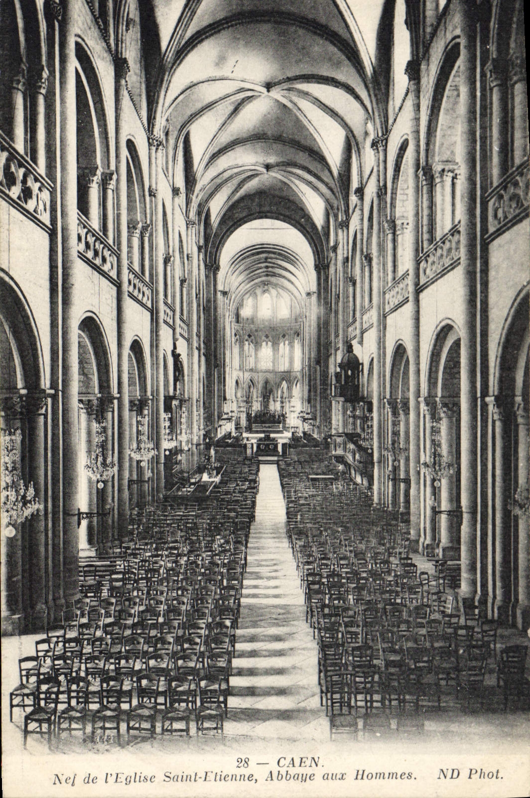 Nef de l'Église Saint-Étienne, Abbaye aux Hommes — Caen — ND Phot.