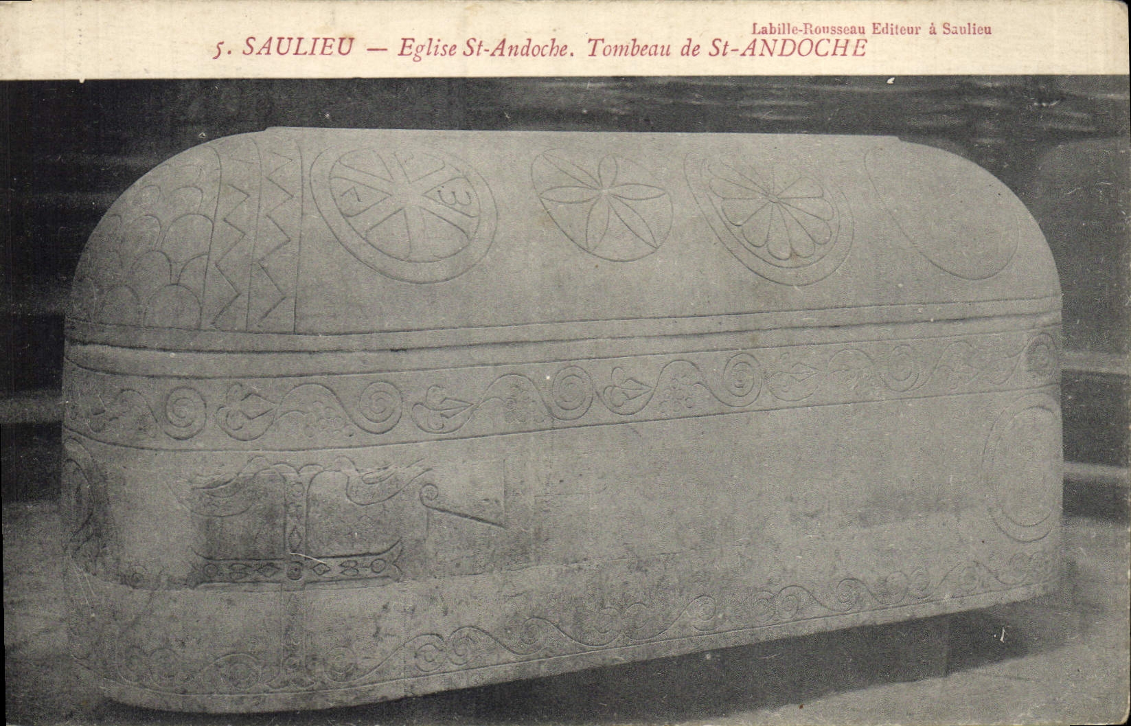 CPA Saulieu Eglise St Andoche Tombeau de St Andoche 