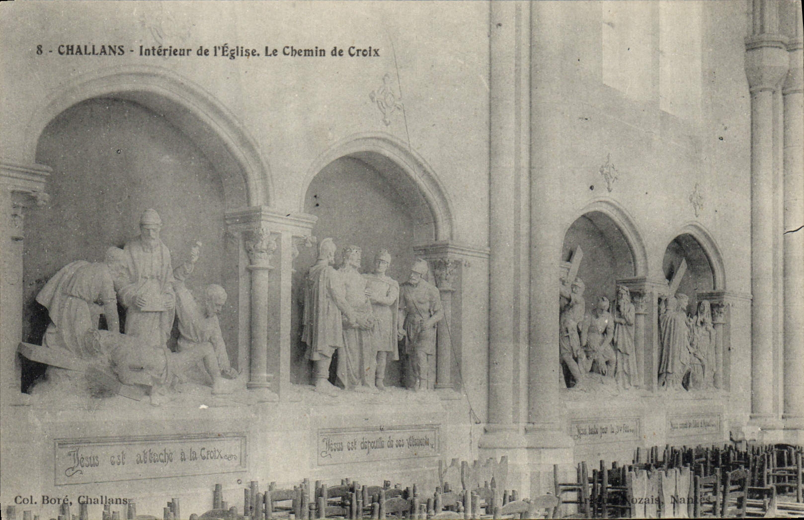 CPA Challans interieur de l'Eglise Le Chemin de Croix 