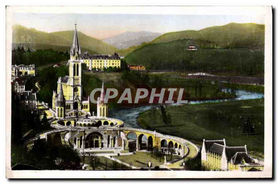 CPA Lourdes la basilique vue du chateau Fort 