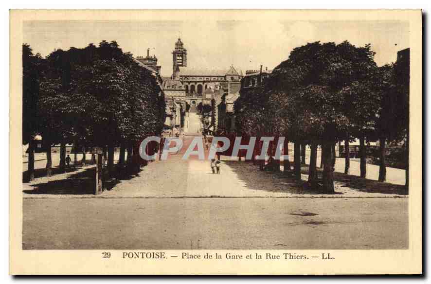 CPA Pontoise Place de la gare et la rue Thiers 